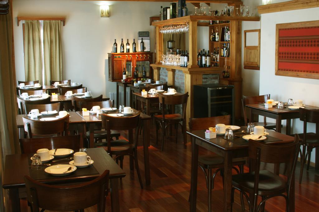 Hosteria Senderos El Chalten Exterior photo