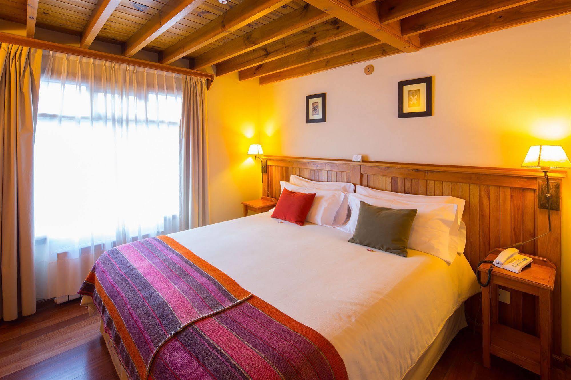 Hosteria Senderos El Chalten Exterior photo